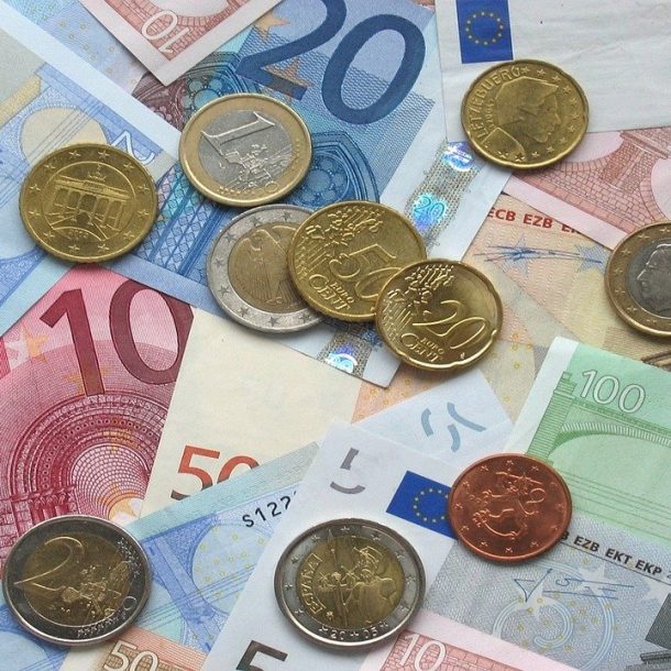 Werk Vinden Alphen euro geld donatie